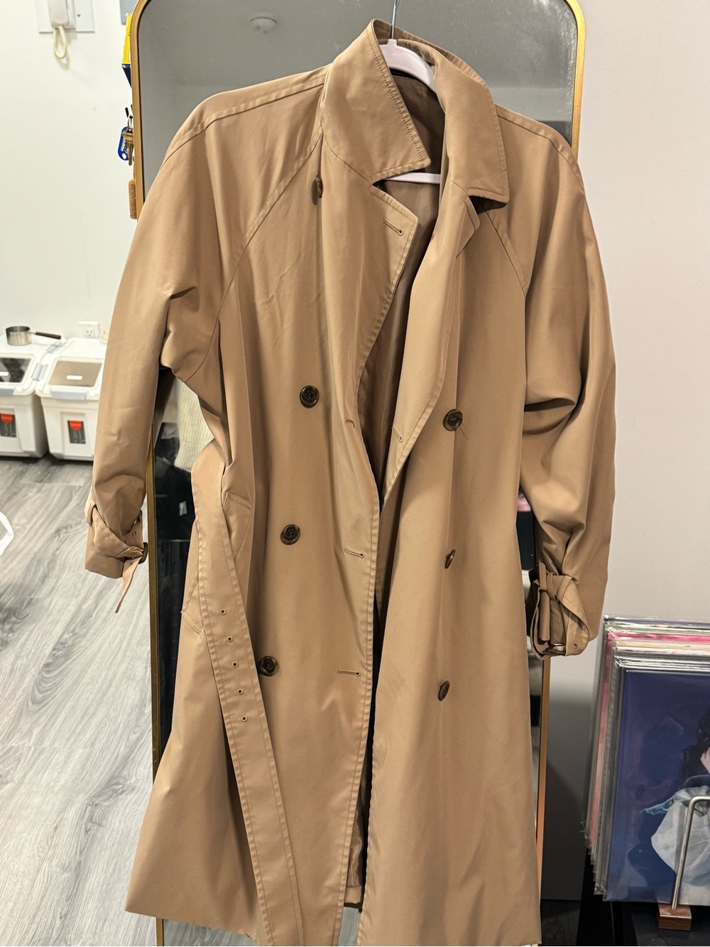 Uniqlo Women’s Double-Breasted Trench Coat in Tan